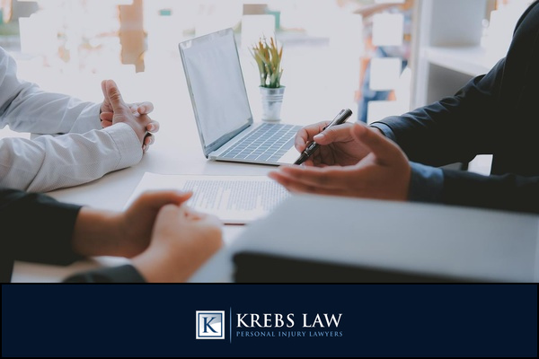 Ways a Lawyer Helps Your Case